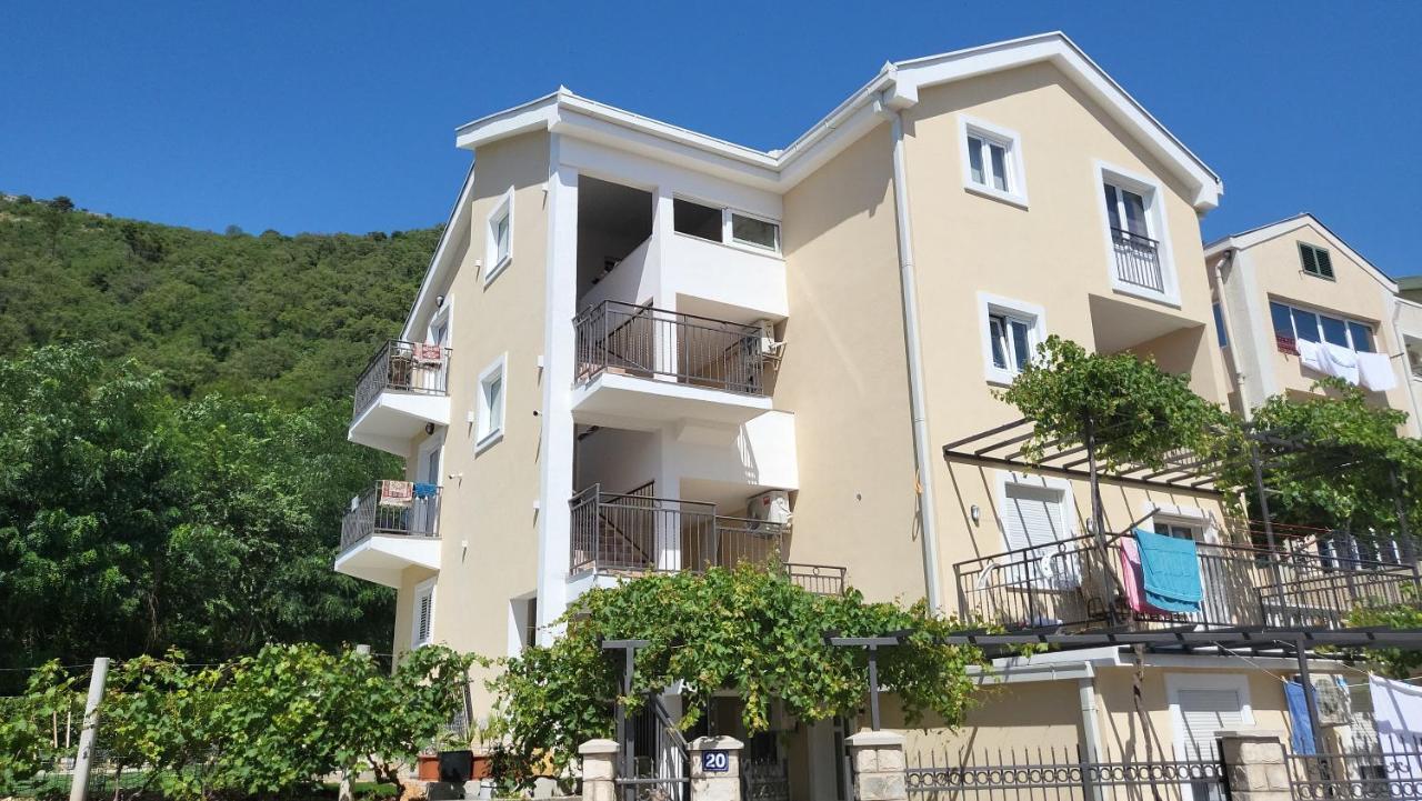 Apartmani Mia Sorajic Petrovac Luaran gambar