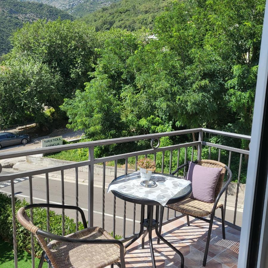 Apartmani Mia Sorajic Petrovac Luaran gambar