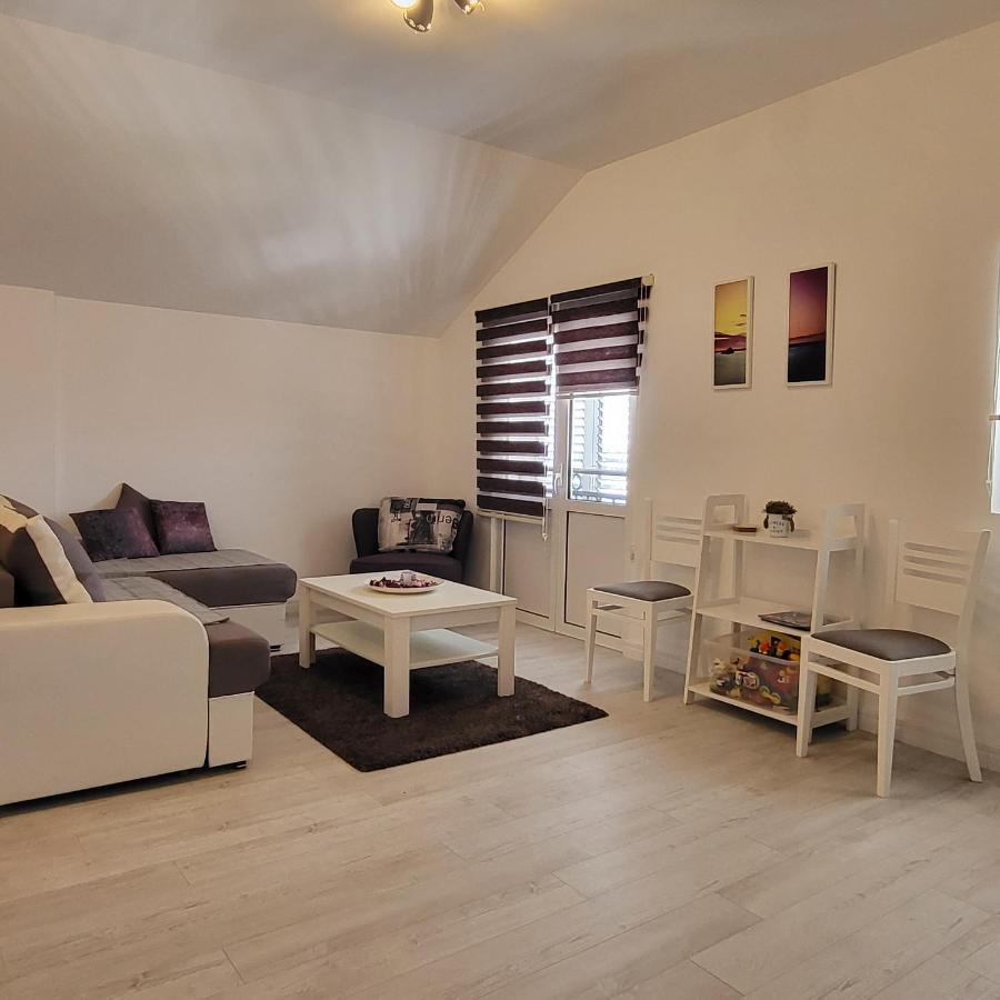 Apartmani Mia Sorajic Petrovac Luaran gambar