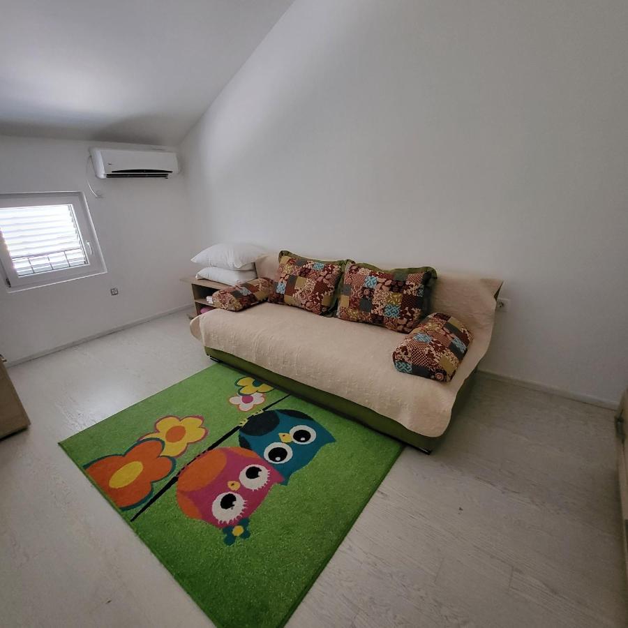 Apartmani Mia Sorajic Petrovac Luaran gambar
